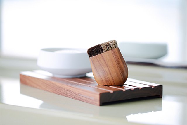 SUVÉ  Hand treatment brush