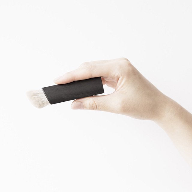 3D Foundation Brush