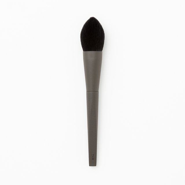 Retouch foundation Brush