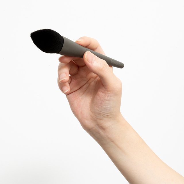 Retouch foundation Brush