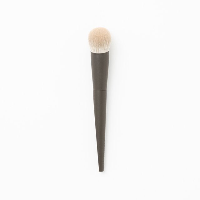 Teardrop foundation Brush