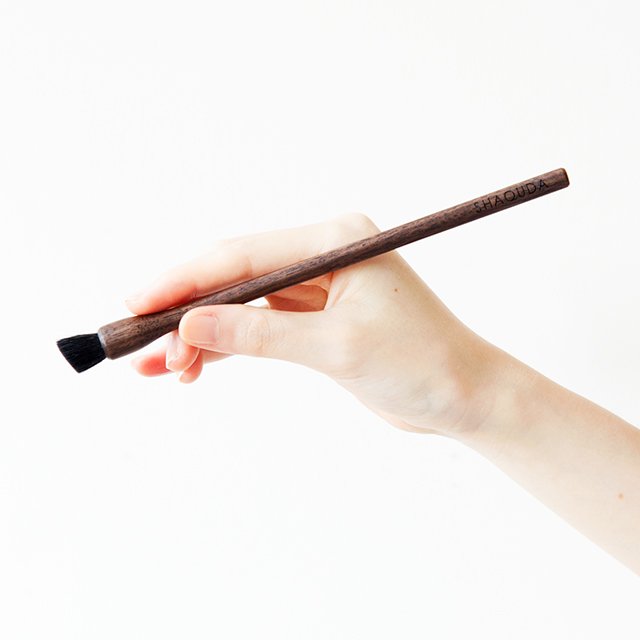 Touch up Brush
